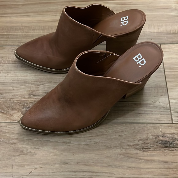 Nordstrom heeled mules - Picture 2 of 2